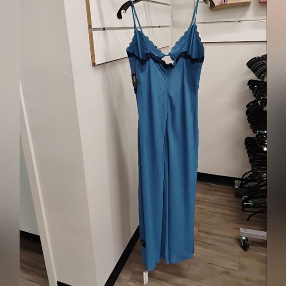 Reformation Annalisa Dress💐 - Picture 2 of 7